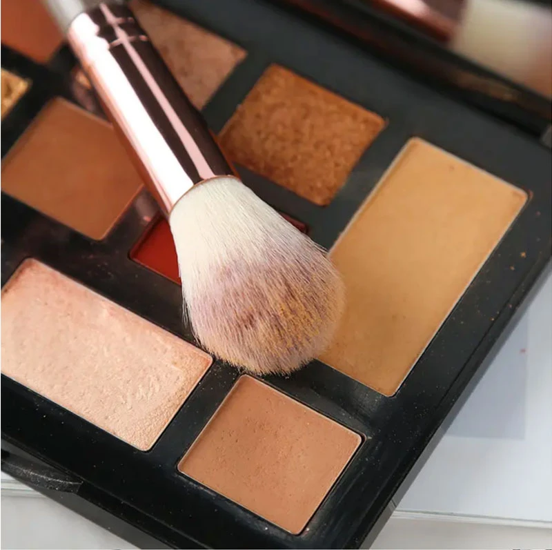 Double head makeup brush